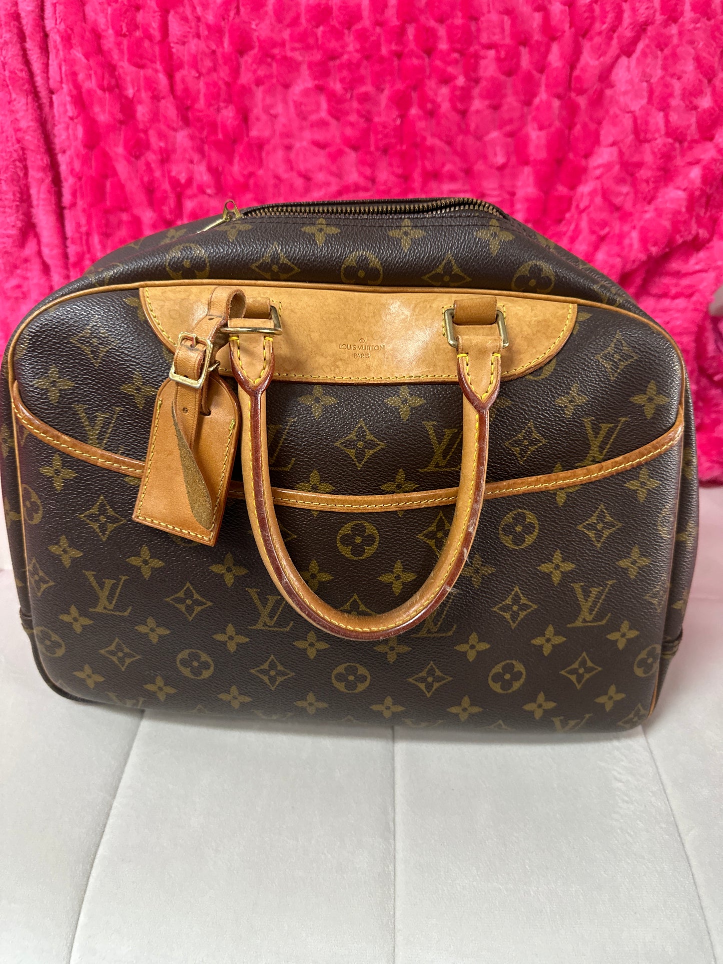 Pre loved LV Deaville w lock and key #17