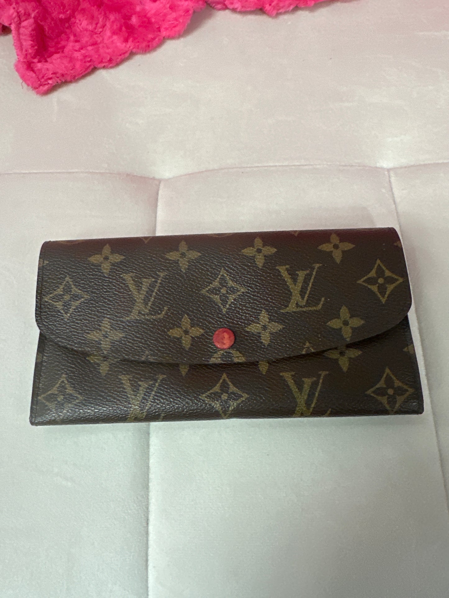Pre-loved LV Emillee Wallet #189