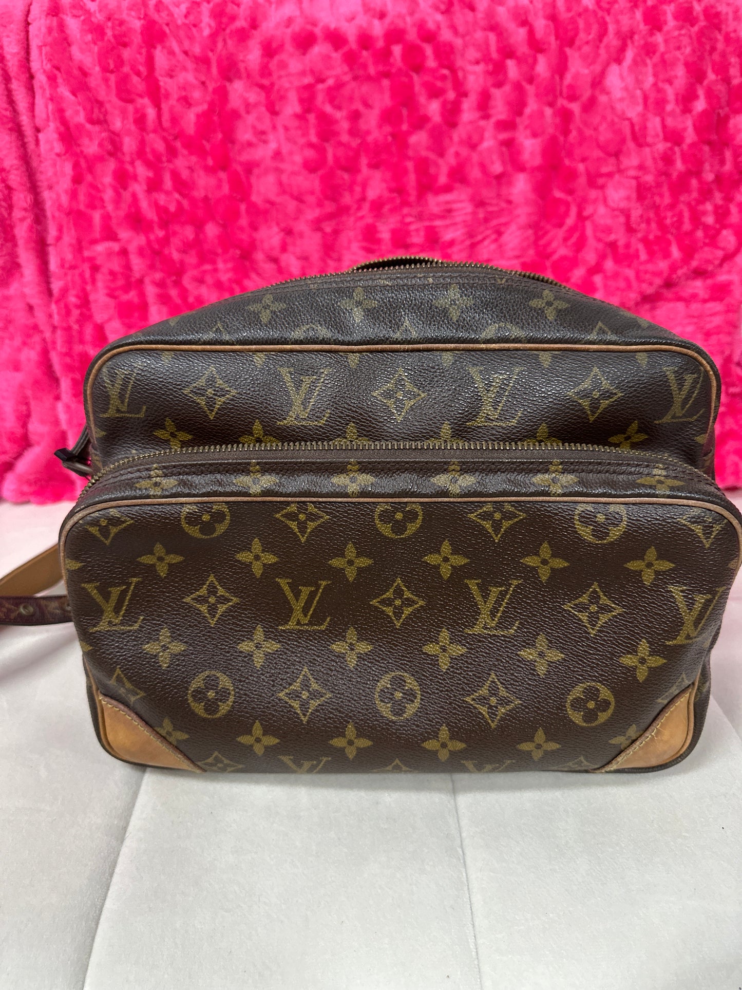 LV Nile preloved #133