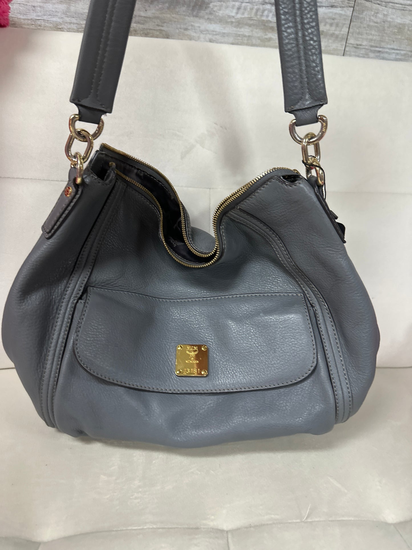pre loved MCM gray shoulder bag #18