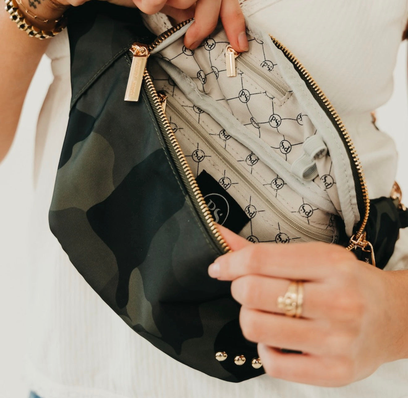 Nylon Susie Sidekick bum bag