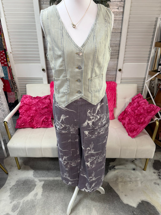 Acid Washed stripe v neck button down vest