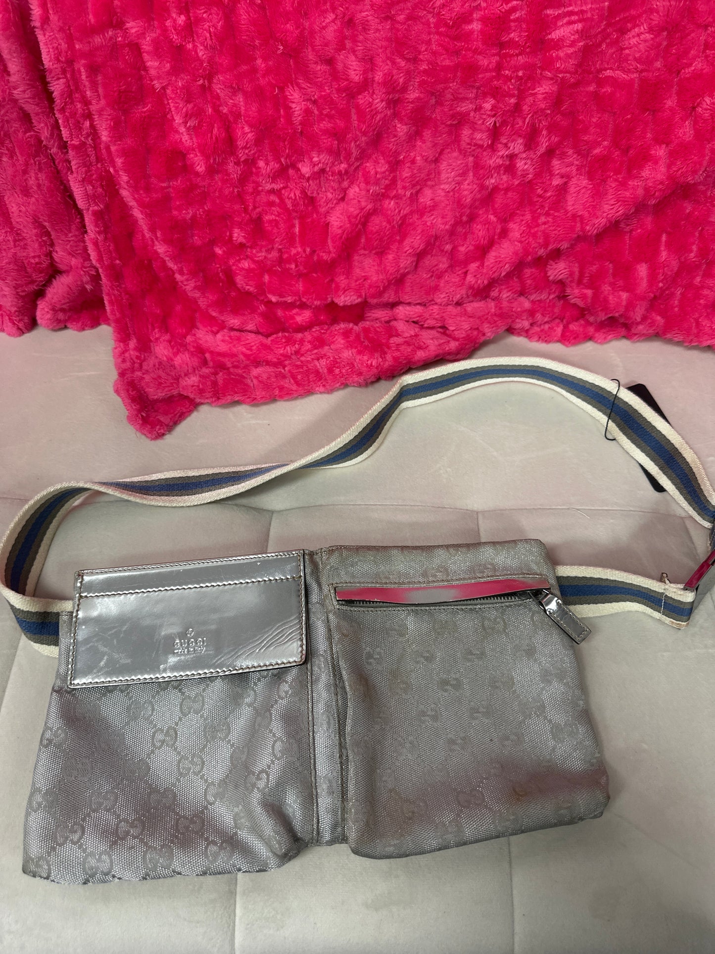 Gucci belt bag silver #95