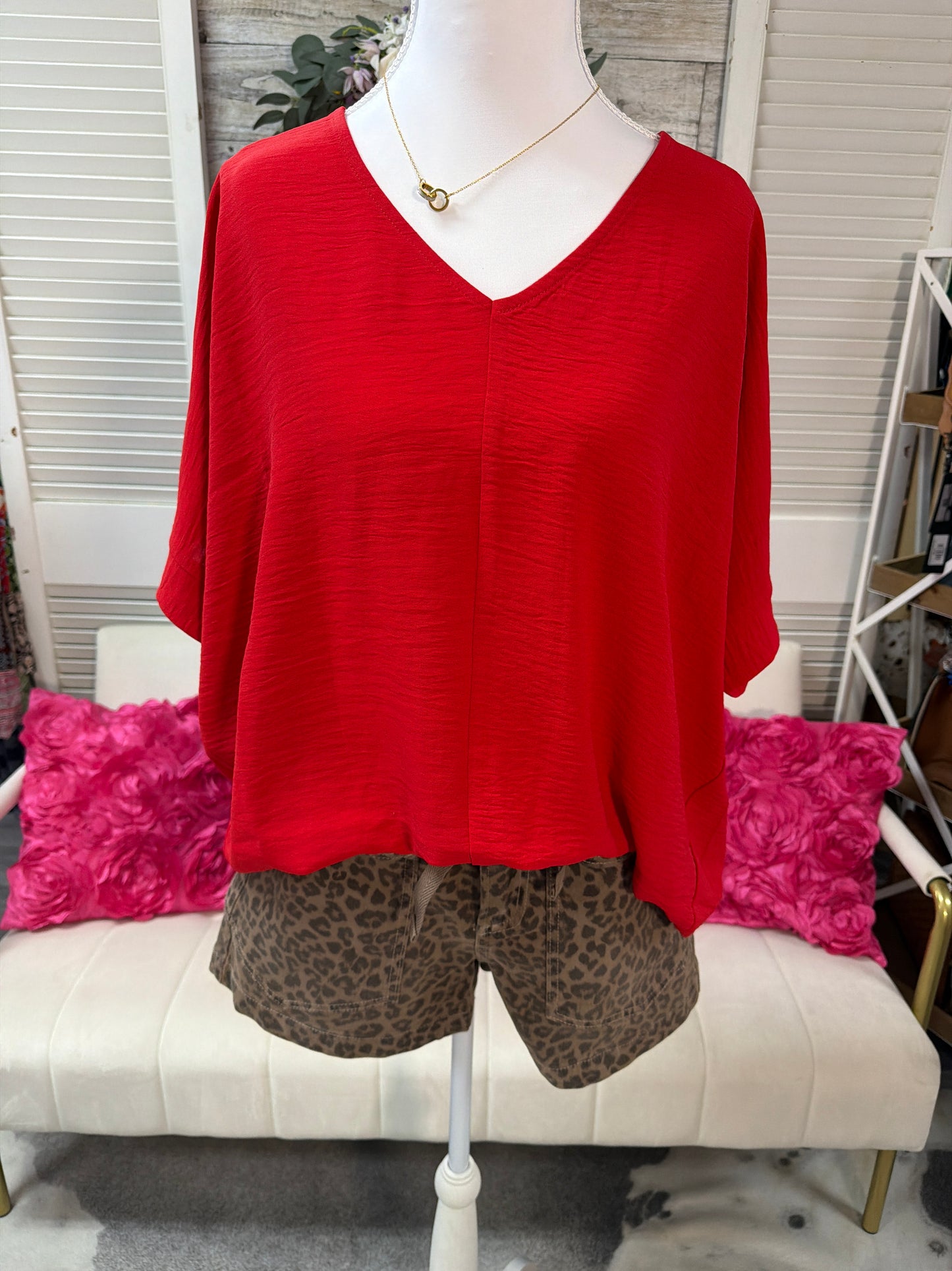 WOVEN AIRFLOW V-NECK DOLMAN SHORT SLEEVE TOP